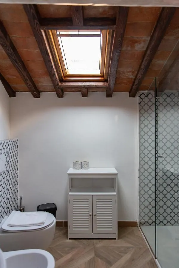 Large 2Br Apartment Near Piazza San Marco Φλωρεντία 0*,